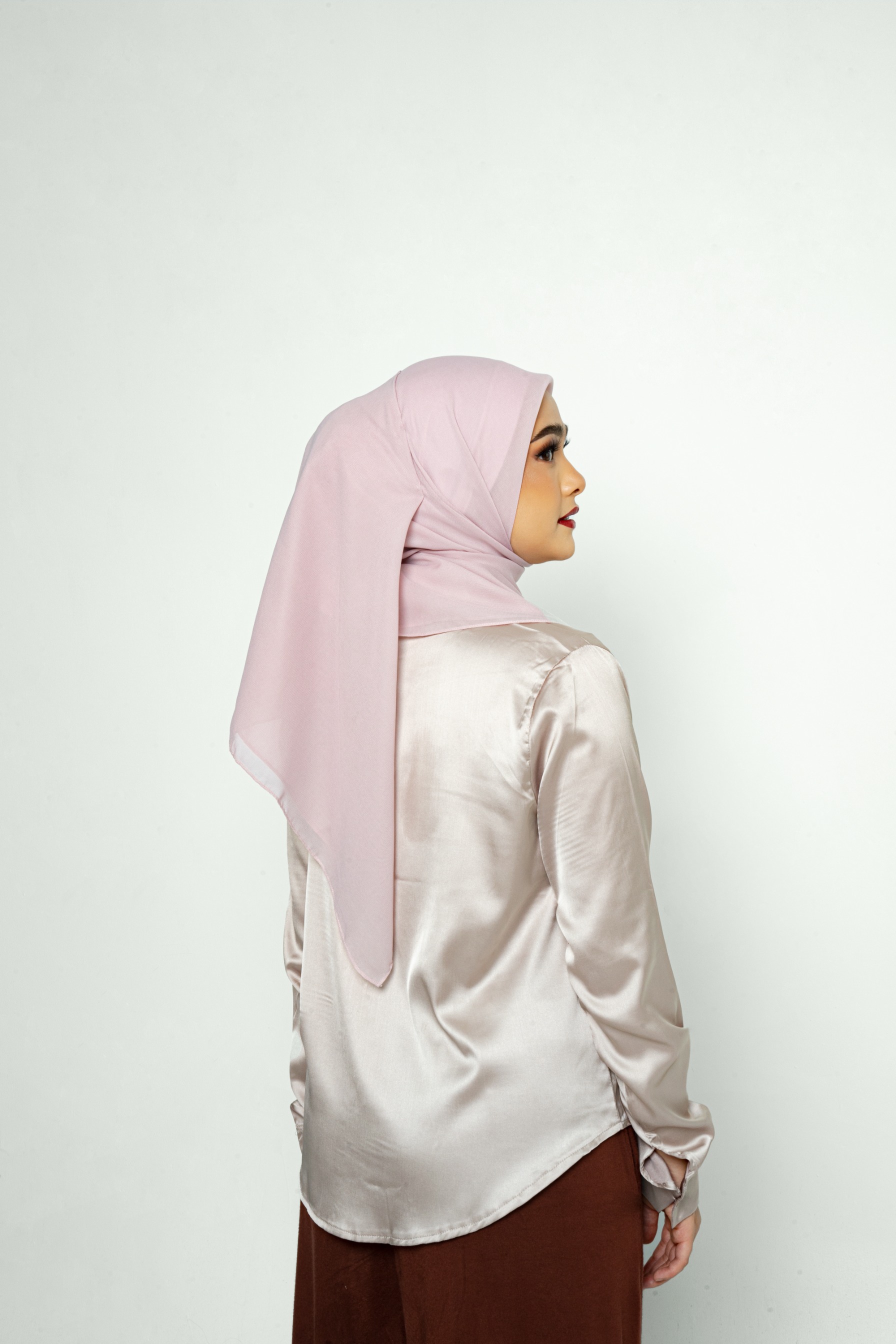 Terra Square - Segi Empat Double Hycon