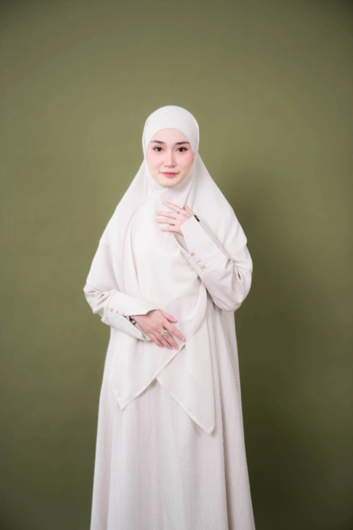 Nala Square Butter Cream