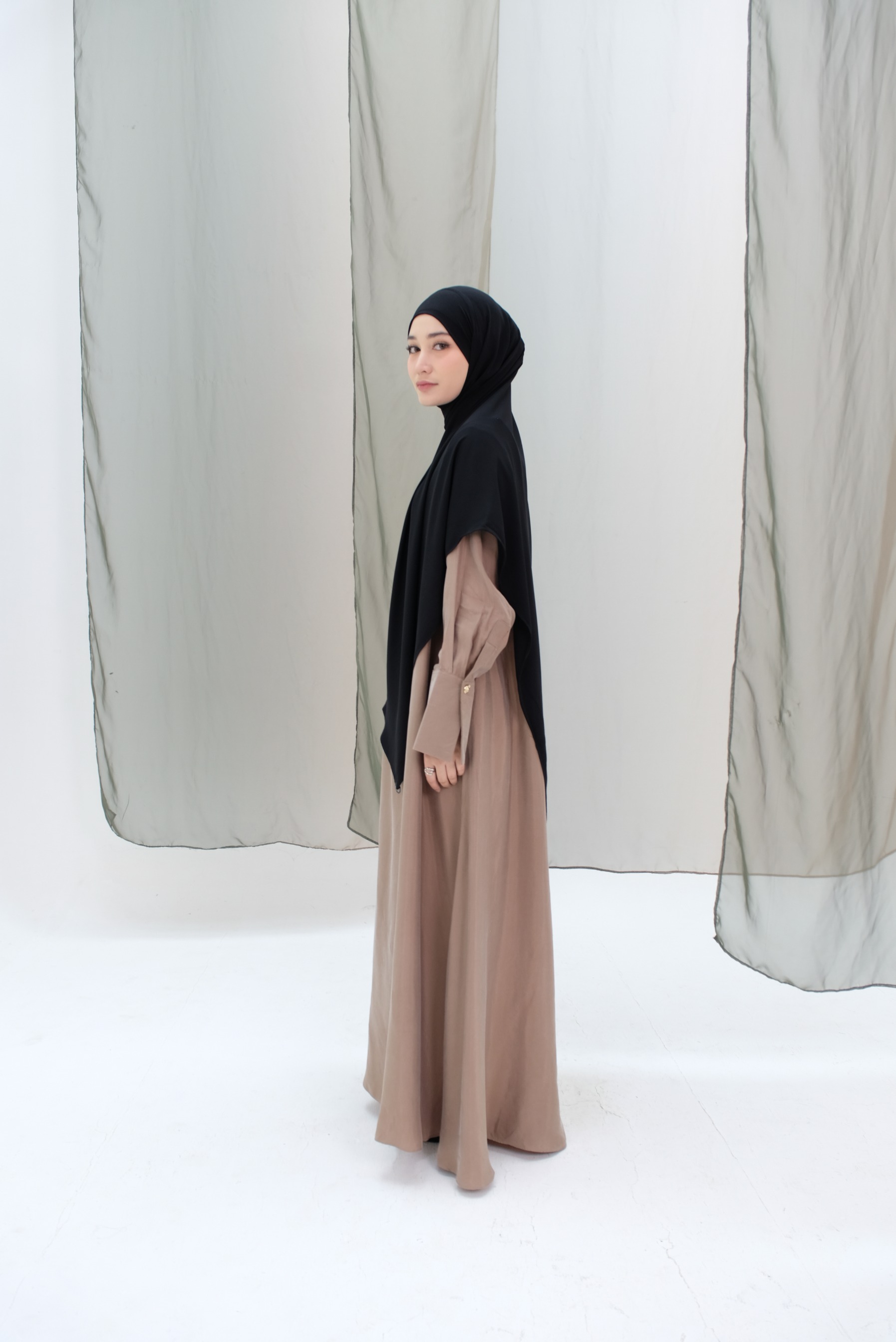 Seraya Dress Sand - Anti UV