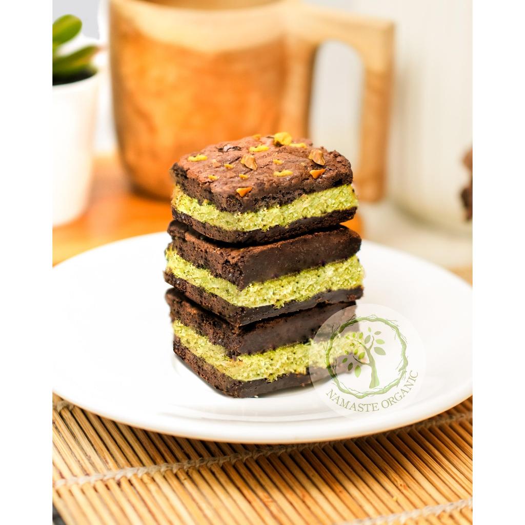 DUBAI CHOCOLATE PISTACHIO KUNAFA BROWNIE FUDGE - LESS SUGAR LOW GLUTEN 10X20CM