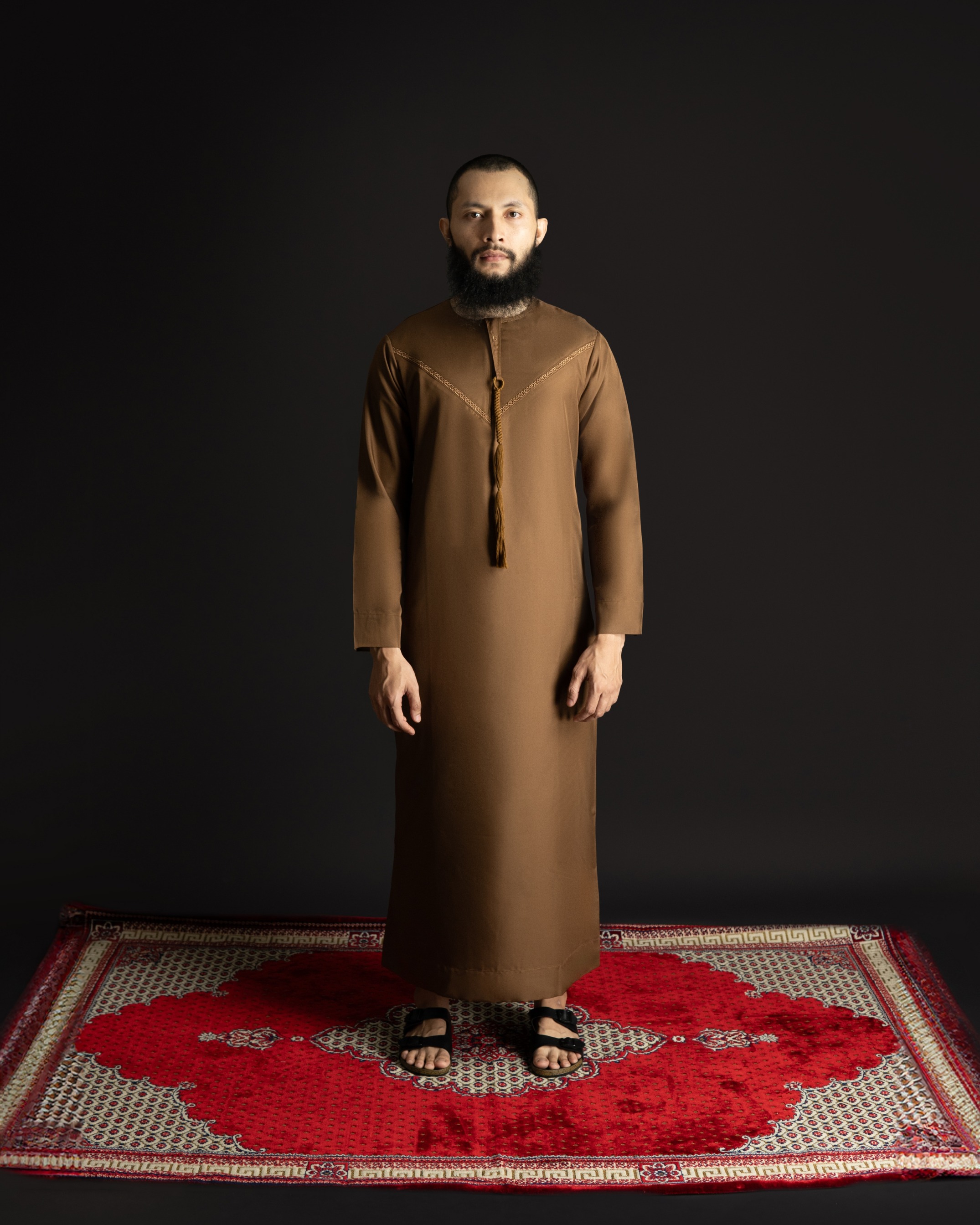 Local Project | Al-Ameer Series — Thobe Pria Slim Fit Premium Polyester Serat Twill