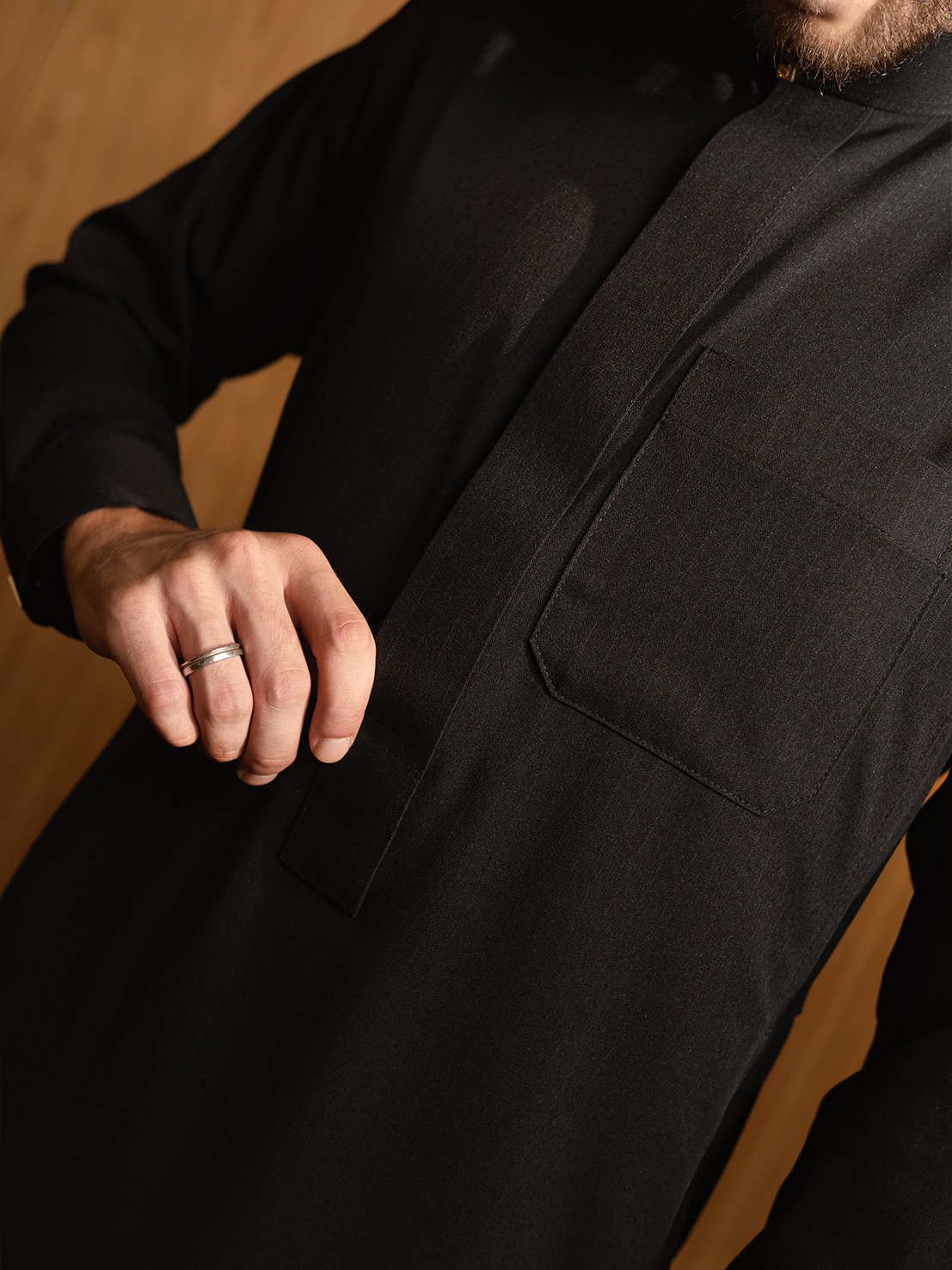 Local Project | Fahd Series — Thobe Pria Slim Fit Premium Semi Wool Tekstur Garis Vertikal