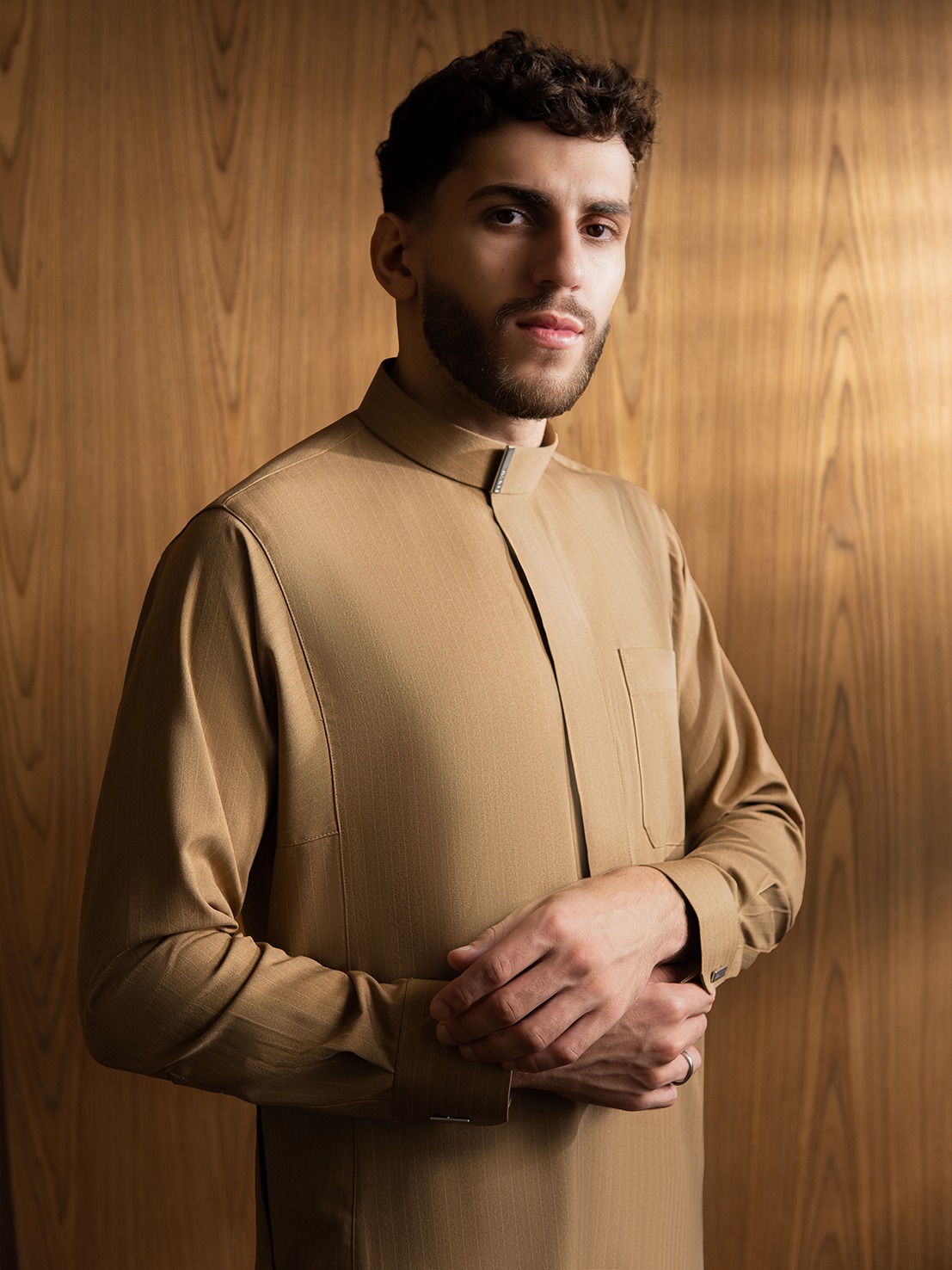 Local Project | Fahd Series — Thobe Pria Slim Fit Premium Semi Wool Tekstur Garis Vertikal
