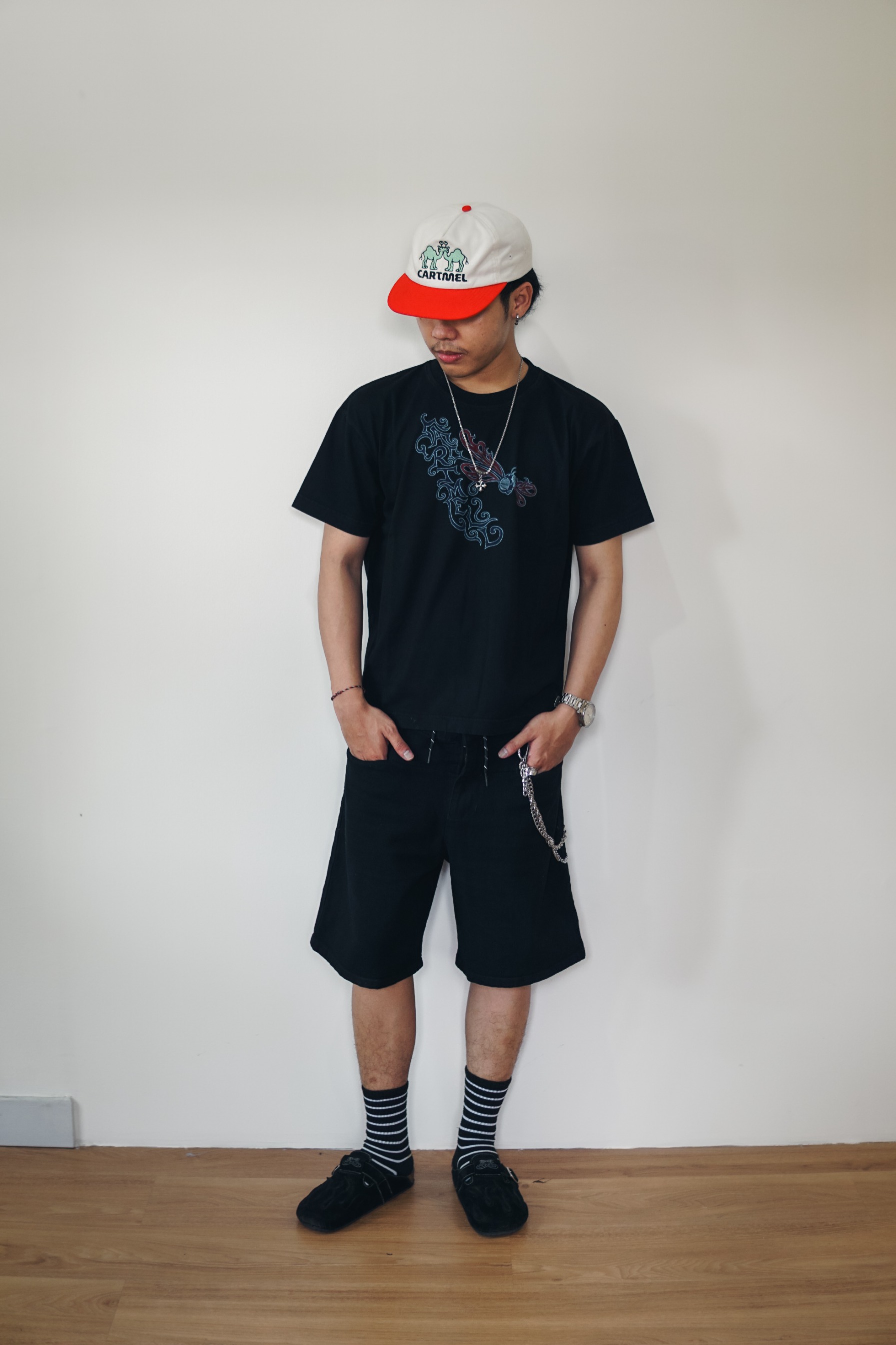 Pareidolia Cap White Red