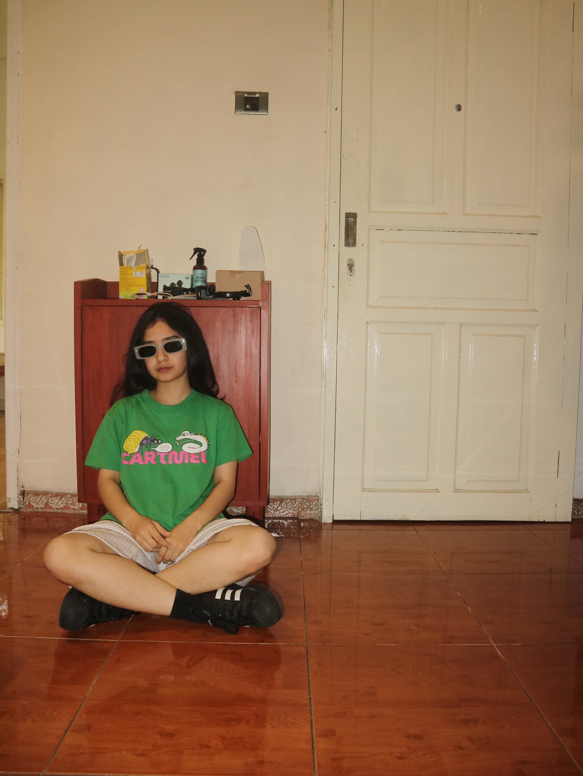 Antagonist Tee Green