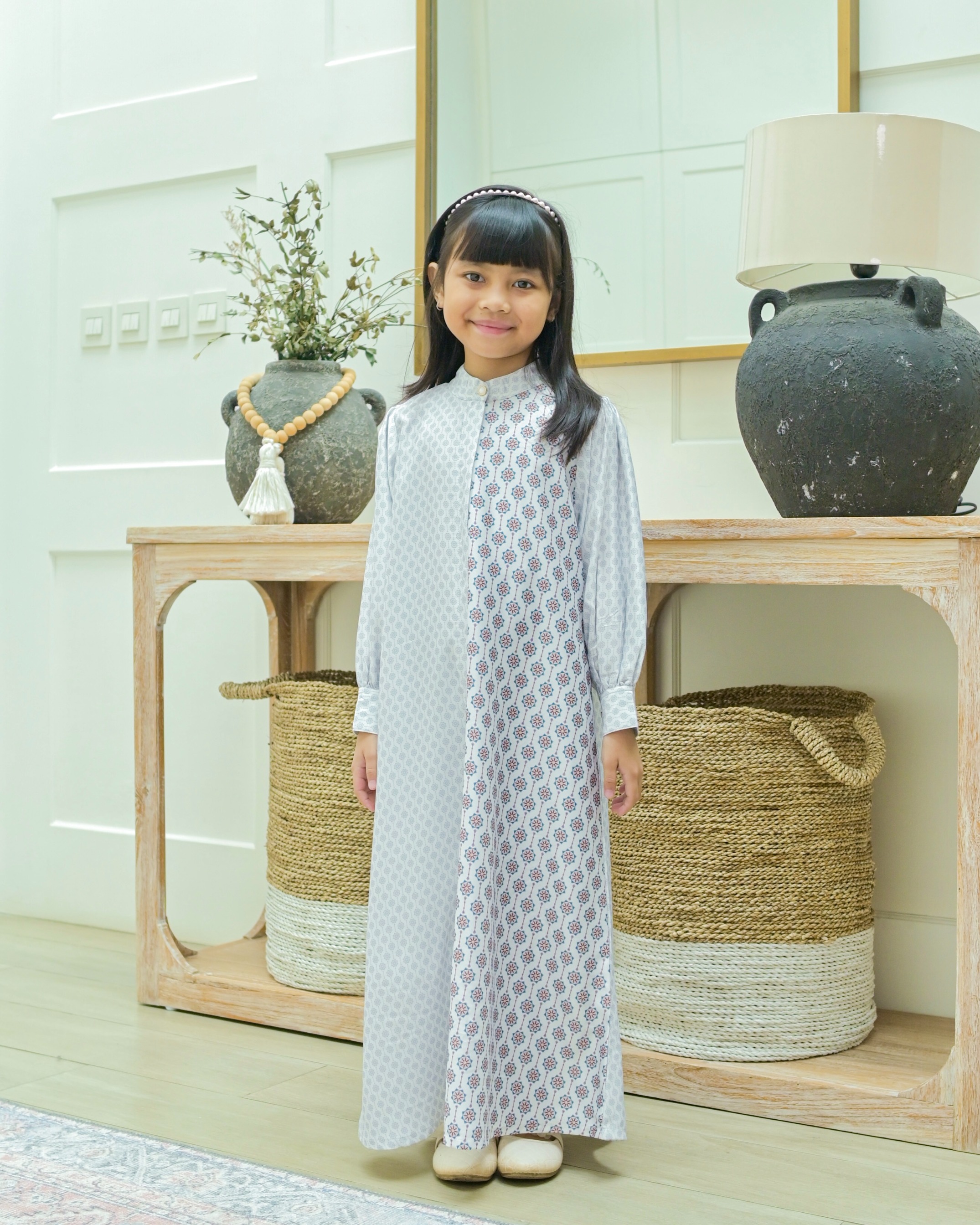 Granada Series Snow Dress Anak