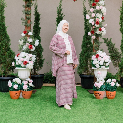 Image of Aruna OneSet Dewasa - Burgundy