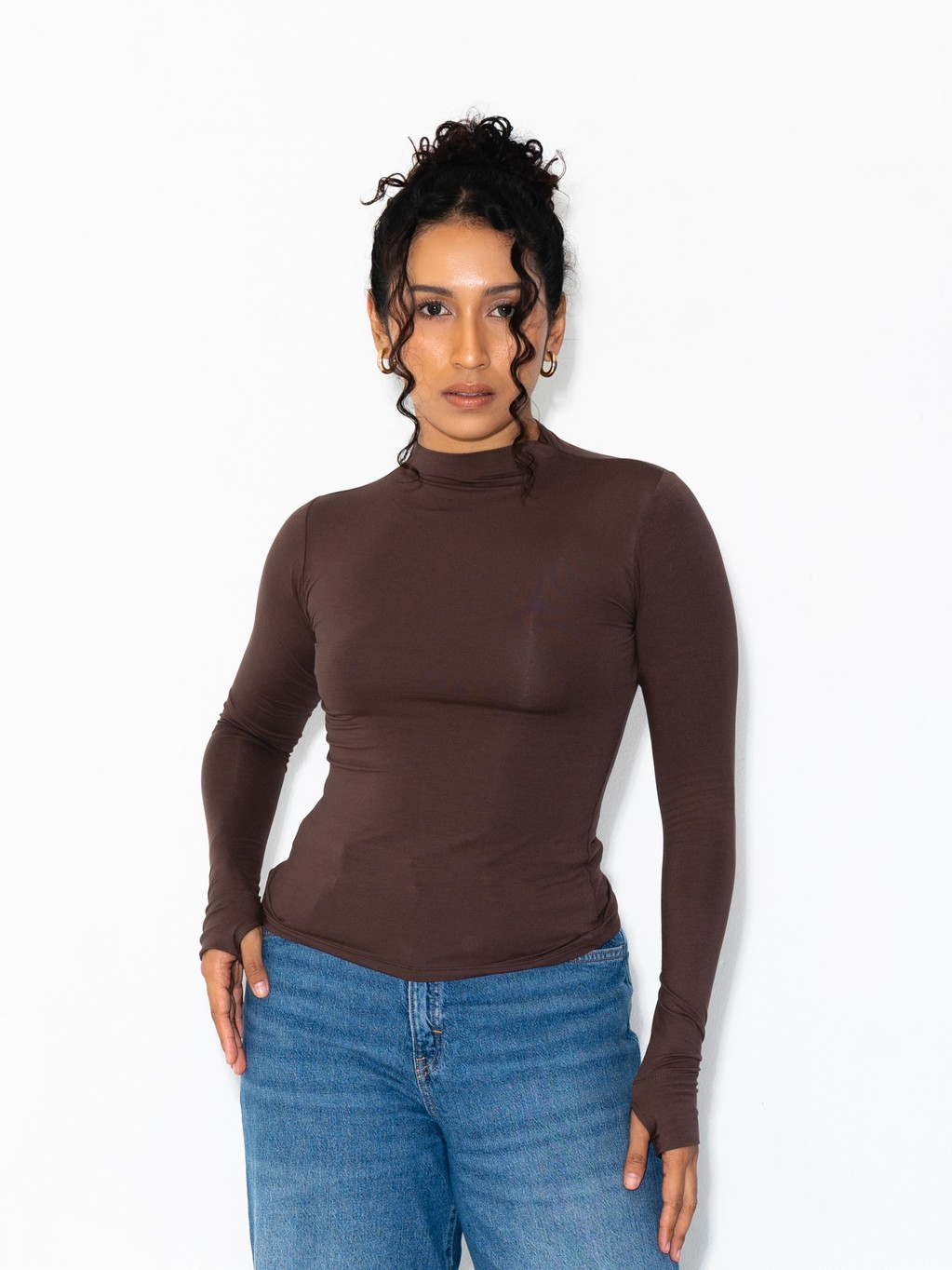 SUMA Mirra Mockneck Longsleeves Fitted T-Shirt - Atasan Kaos Lengan Panjang Wanita