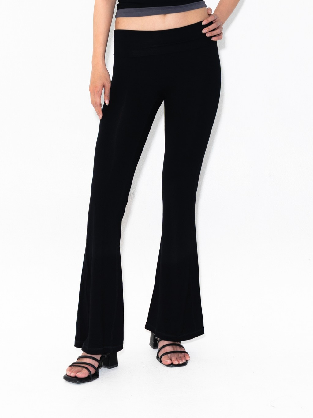 SUMA Verge Fold Flared Legging Pants - Celana Yoga Legging Wanita