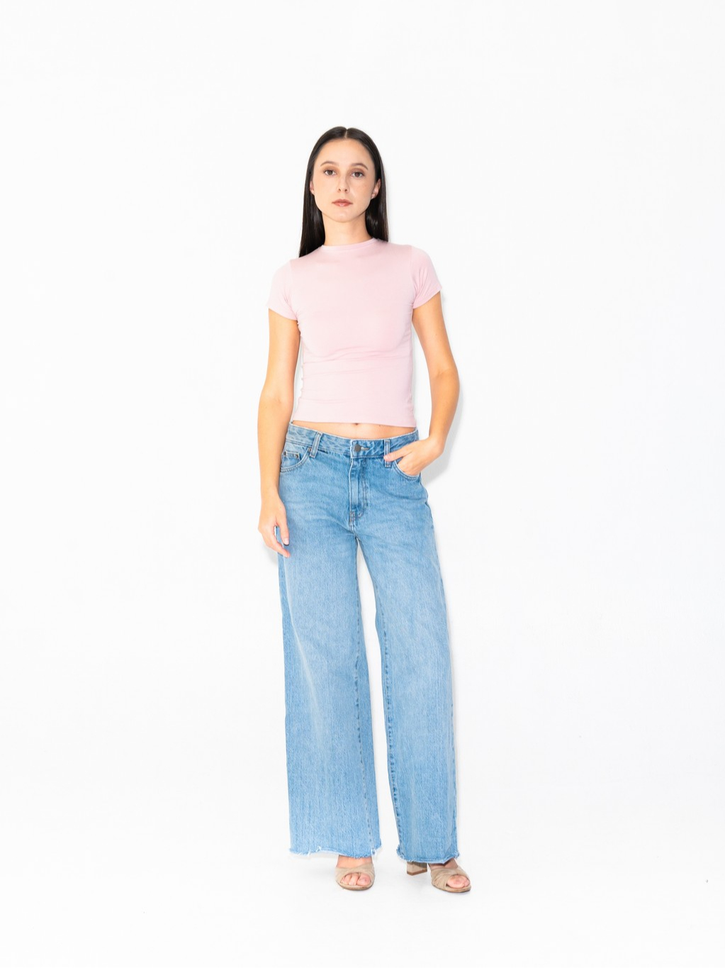 SUMA Eira Fitted T-Shirt - Atasan Kaos Lengan Pendek Wanita