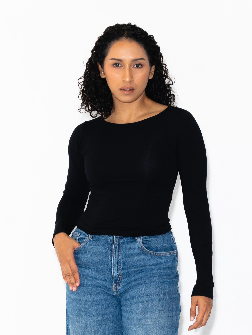 SUMA Lune Boatneck Fitted T-Shirt Longsleeve - Atasan Kaos Lengan Panjang Wanita