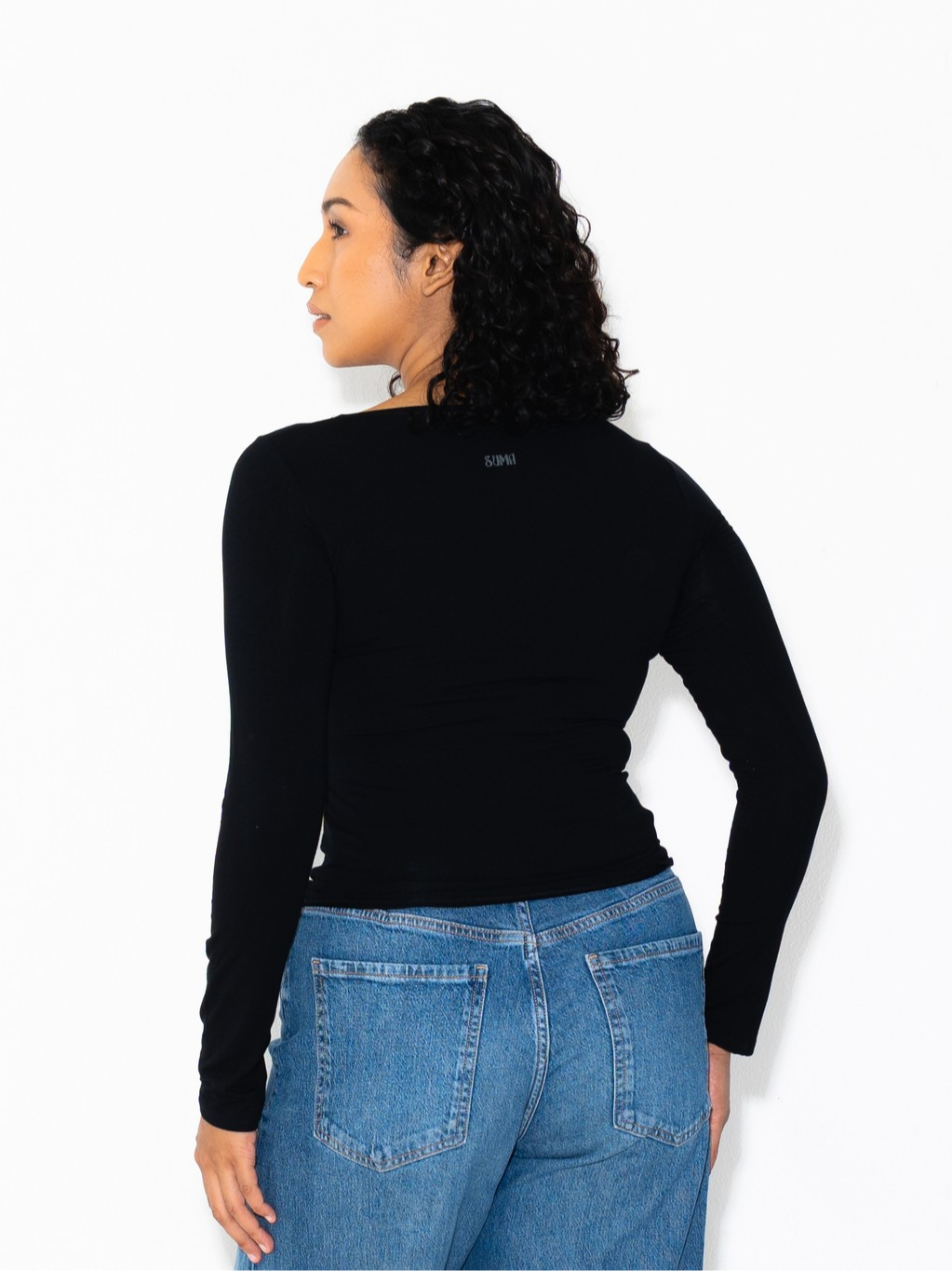 SUMA Lune Boatneck Fitted T-Shirt Longsleeve - Atasan Kaos Lengan Panjang Wanita