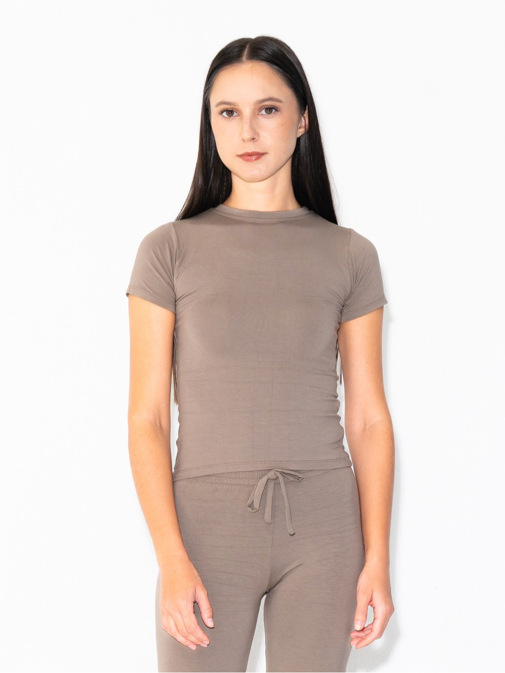 SUMA Eira Fitted T-Shirt - Atasan Kaos Lengan Pendek Wanita