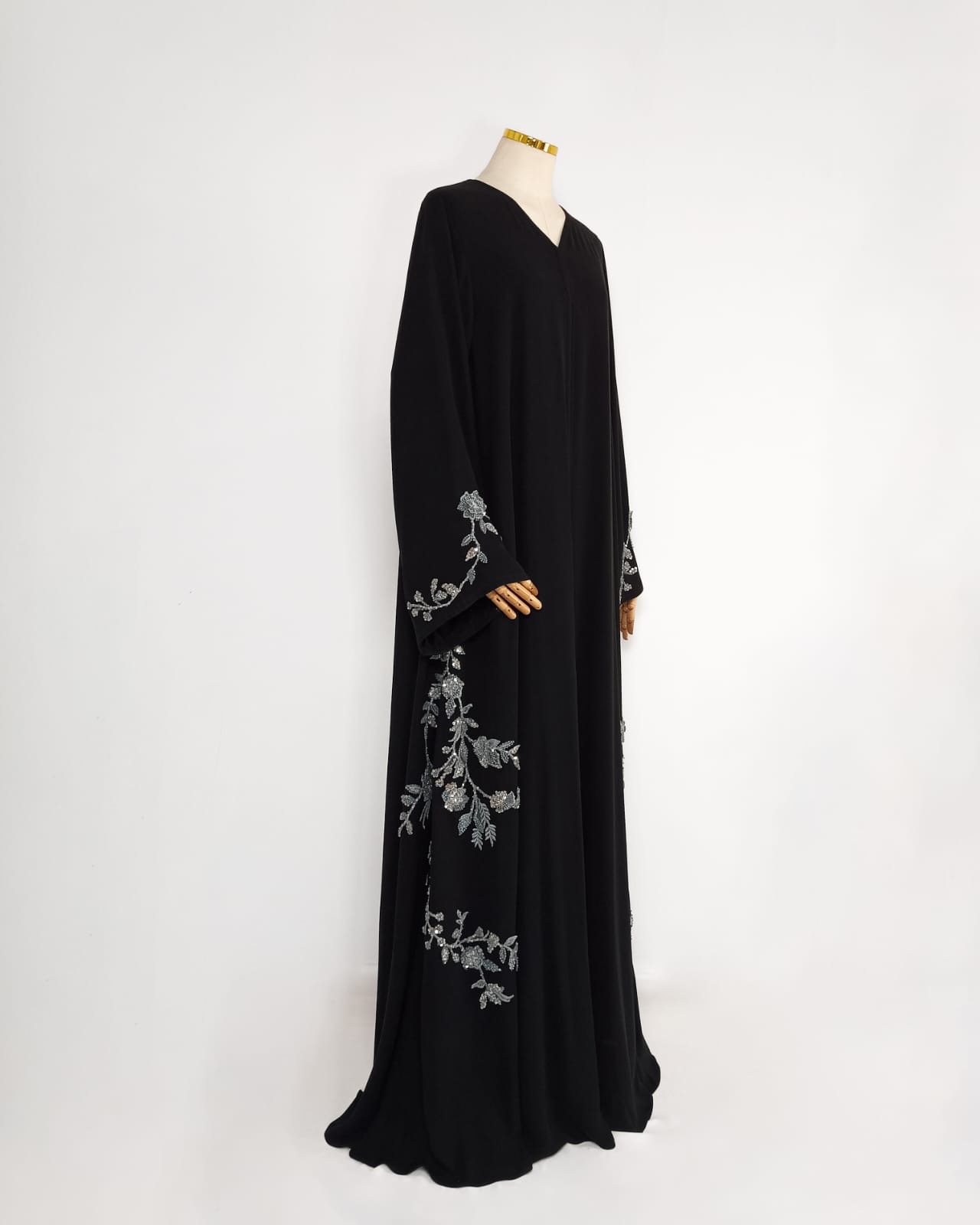 Halla Abaya 