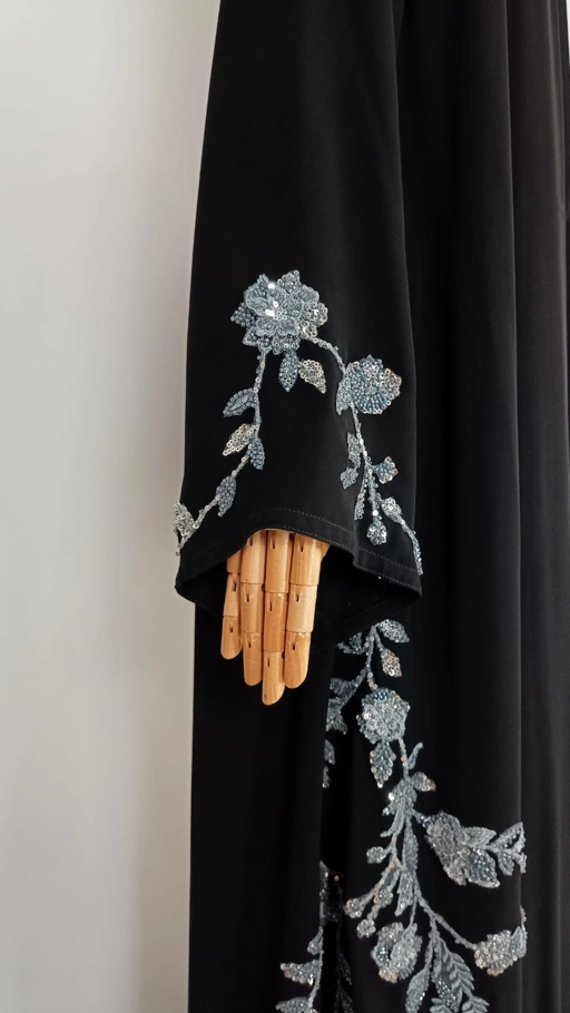 Halla Abaya 