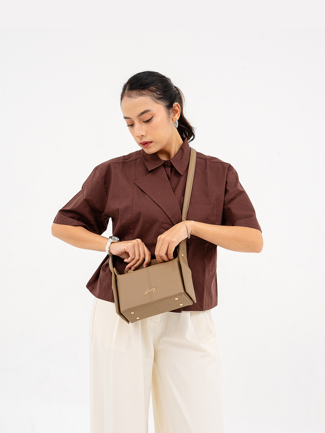 Hody - Tas Selempang Wanita Mini Sling Bag HP Tas Wanita Shoulder Bag Terbaru - ORLYN BAG