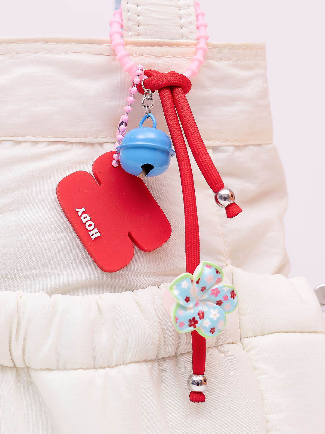 Hody - Gantungan Tas Bloomie Bag Charm Wanita Bag Tag Keychain Lucu - BLOOMIE CHARM