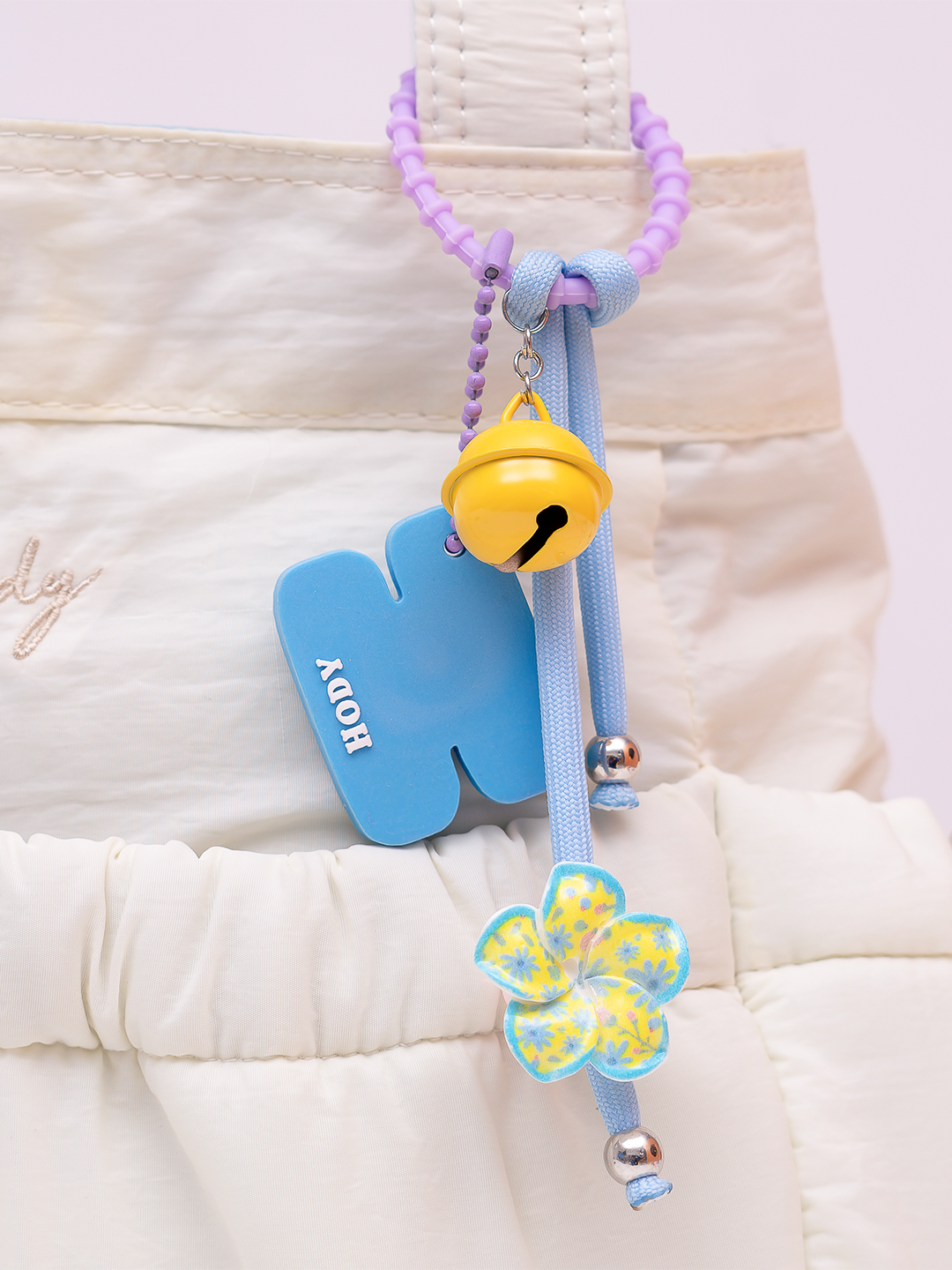 Hody - Gantungan Tas Bloomie Bag Charm Wanita Bag Tag Keychain Lucu - BLOOMIE CHARM