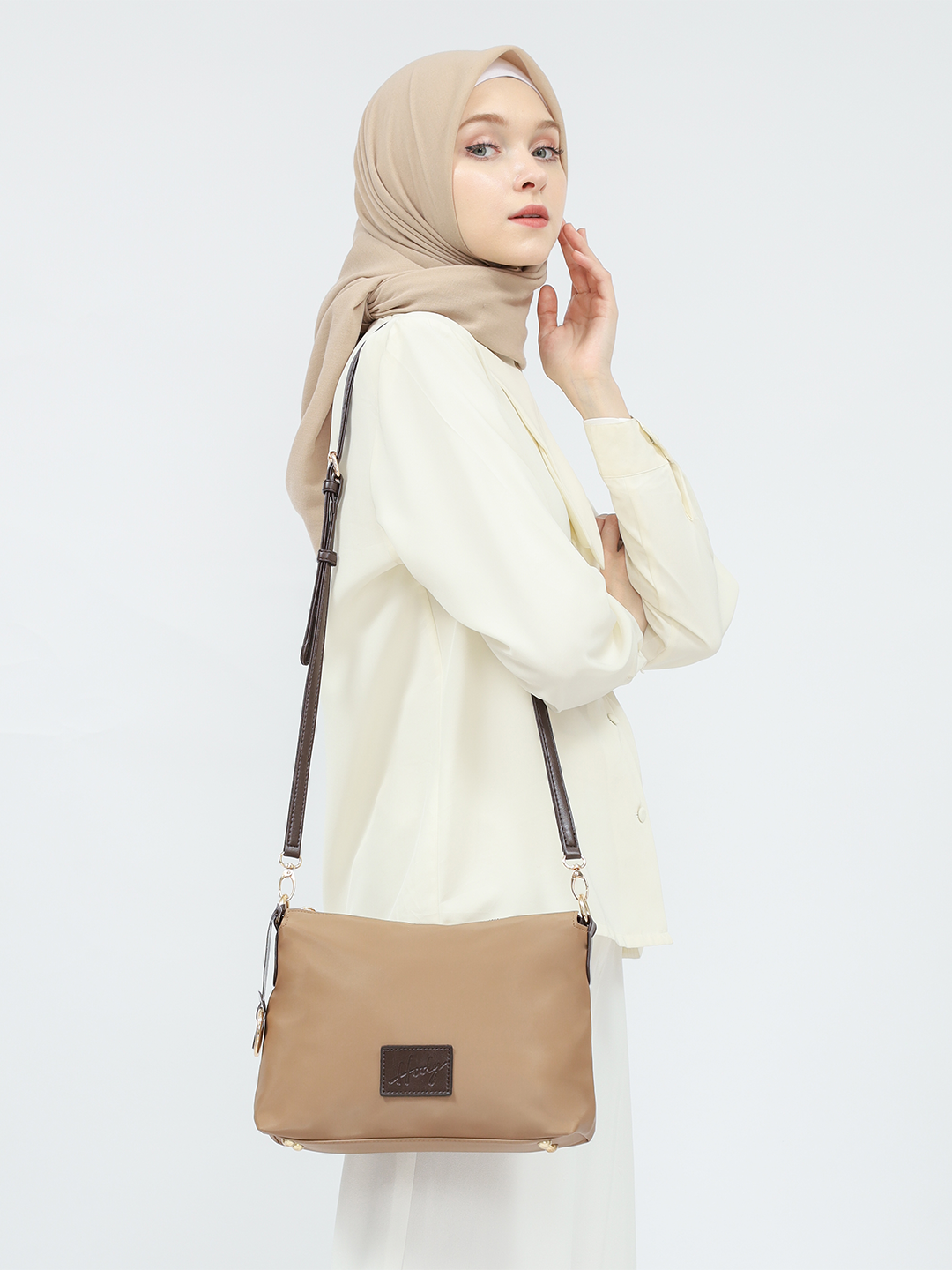 Hody - Tas Selempang Wanita Terbaru Tas Hody Best Seller Tas Wanita Kekinian Sling Bag HP Wanita - FELLY BAG