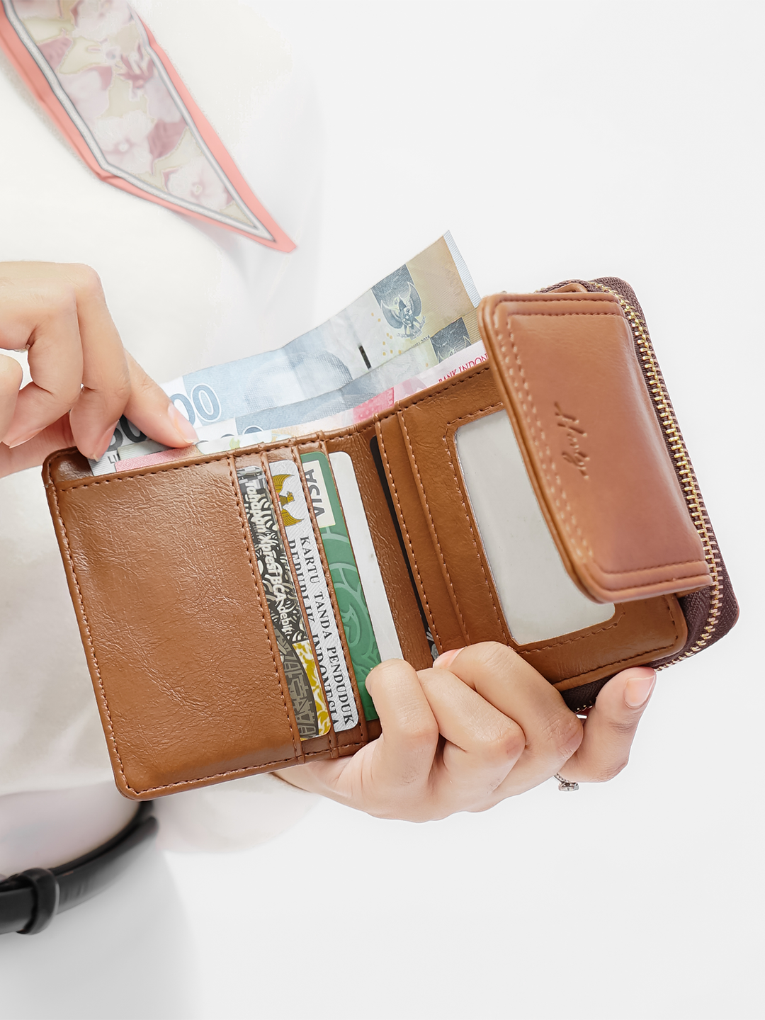 Hody - Dompet Lipat Wanita Card Holder Wanita Tali Pendek - LAYNA WALLET