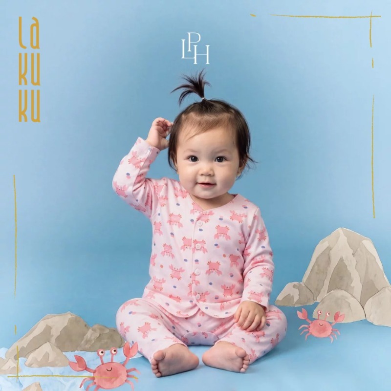 Lakuku - Little Palmerhaus Setelan Baju Piyama lengan panjang anak Bayi Little Wear Button Long Sleeve Bamboo