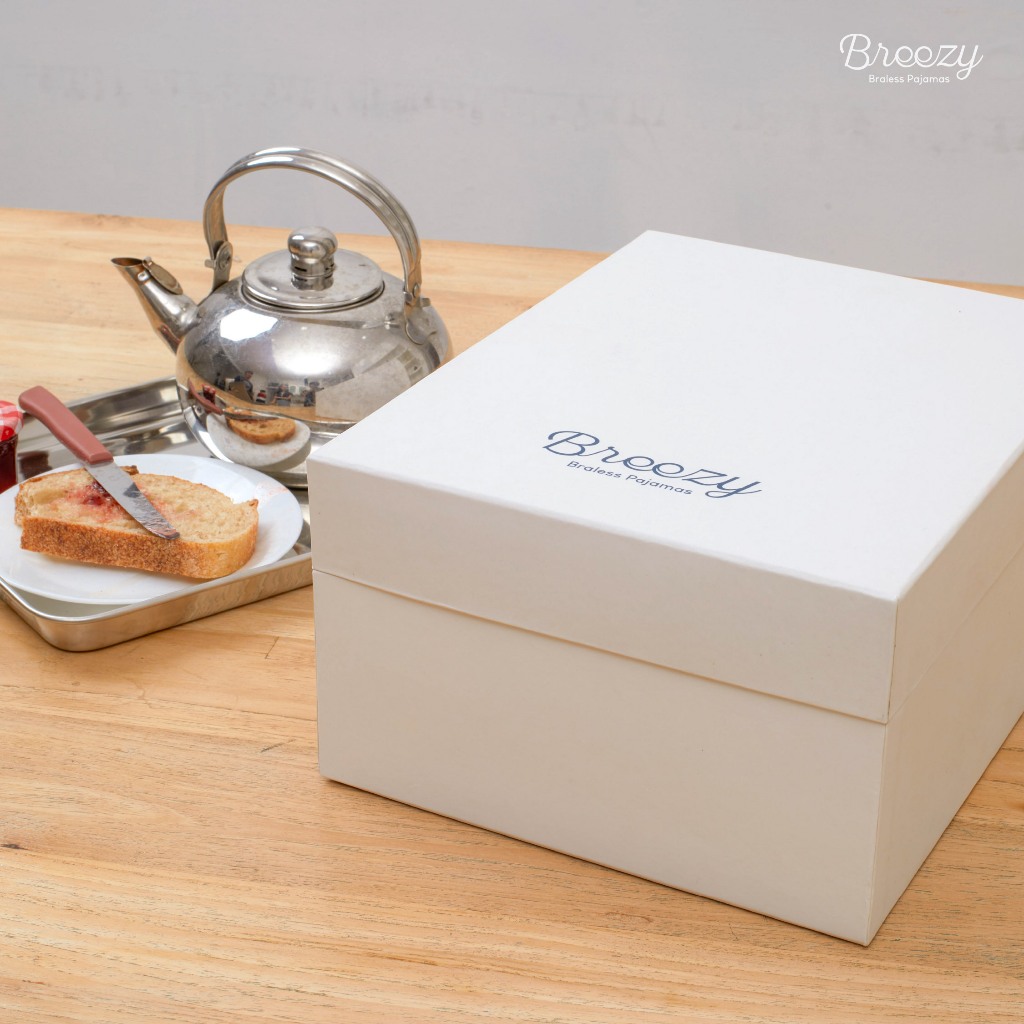 BREEZY Gift Box | Kado | Gift | Souvenir | Hard Box | Kotak Kado Premium | Add On Gift Packaging | Custom Card | Gift Card | Birthday | New Born | Bumil & Busui | Kado Lahiran | Gift Packaging | Bridesmaid Box | Anniversary Gift | Lamaran