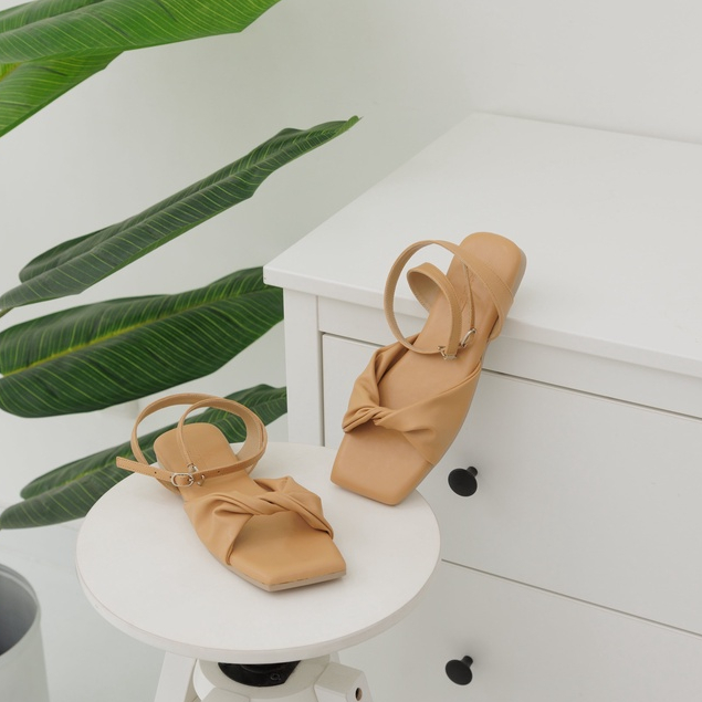SANDAL TALI AERA