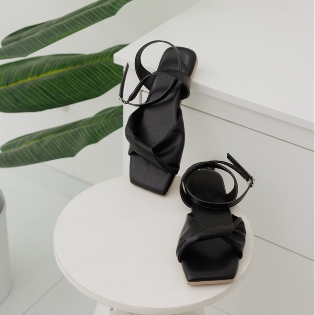 SANDAL TALI AERA