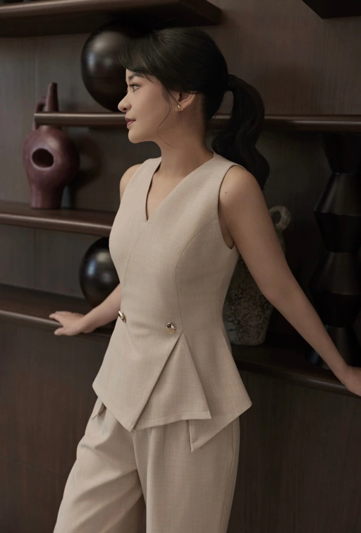 Simone Top In Sand