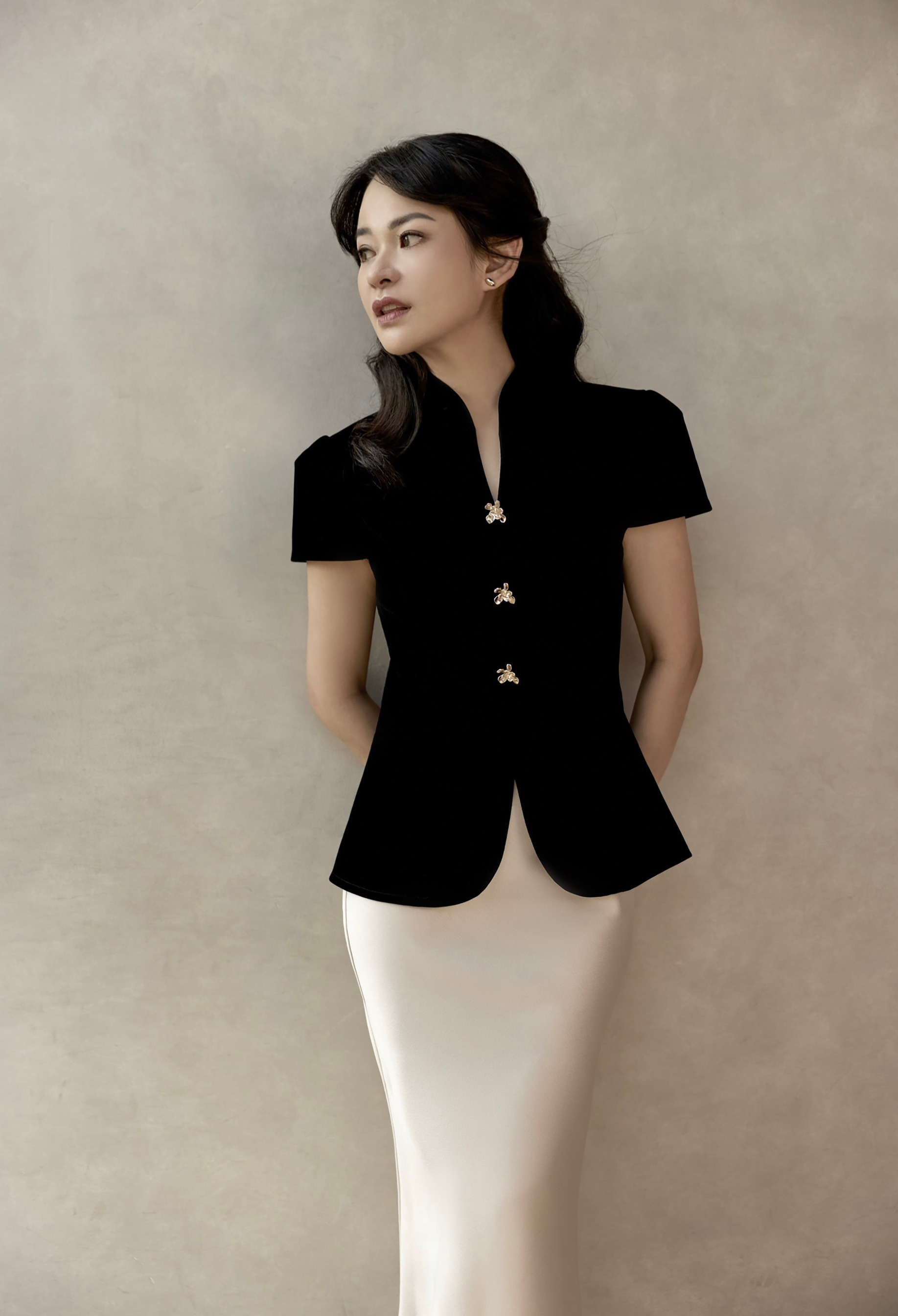 Long Jing Top In Black