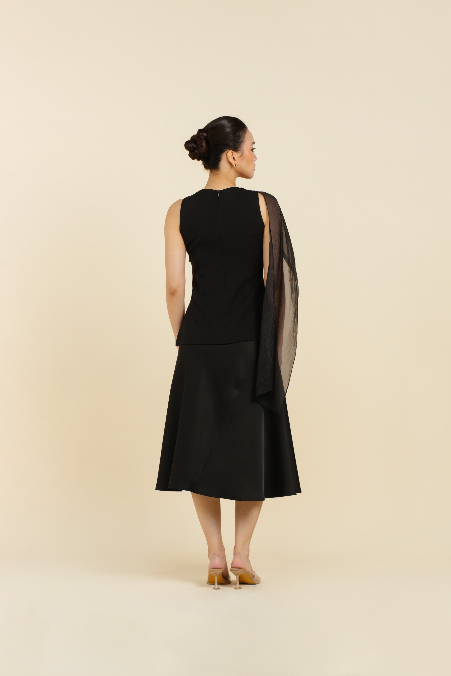Elodie Top In Black