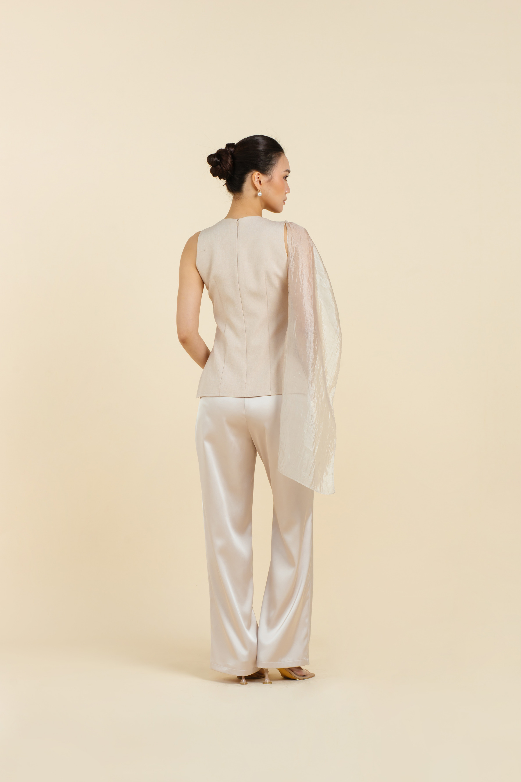 Elodie Top In Oat