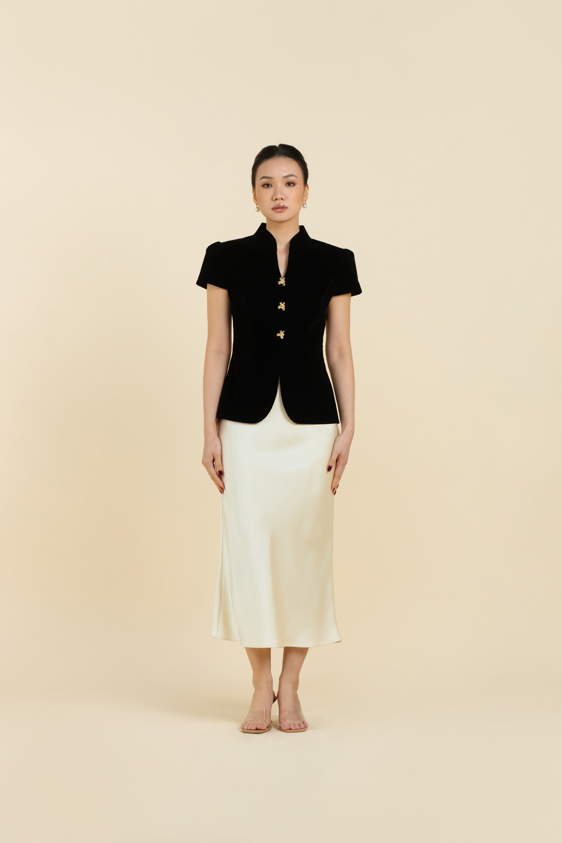 Long Jing Top In Black
