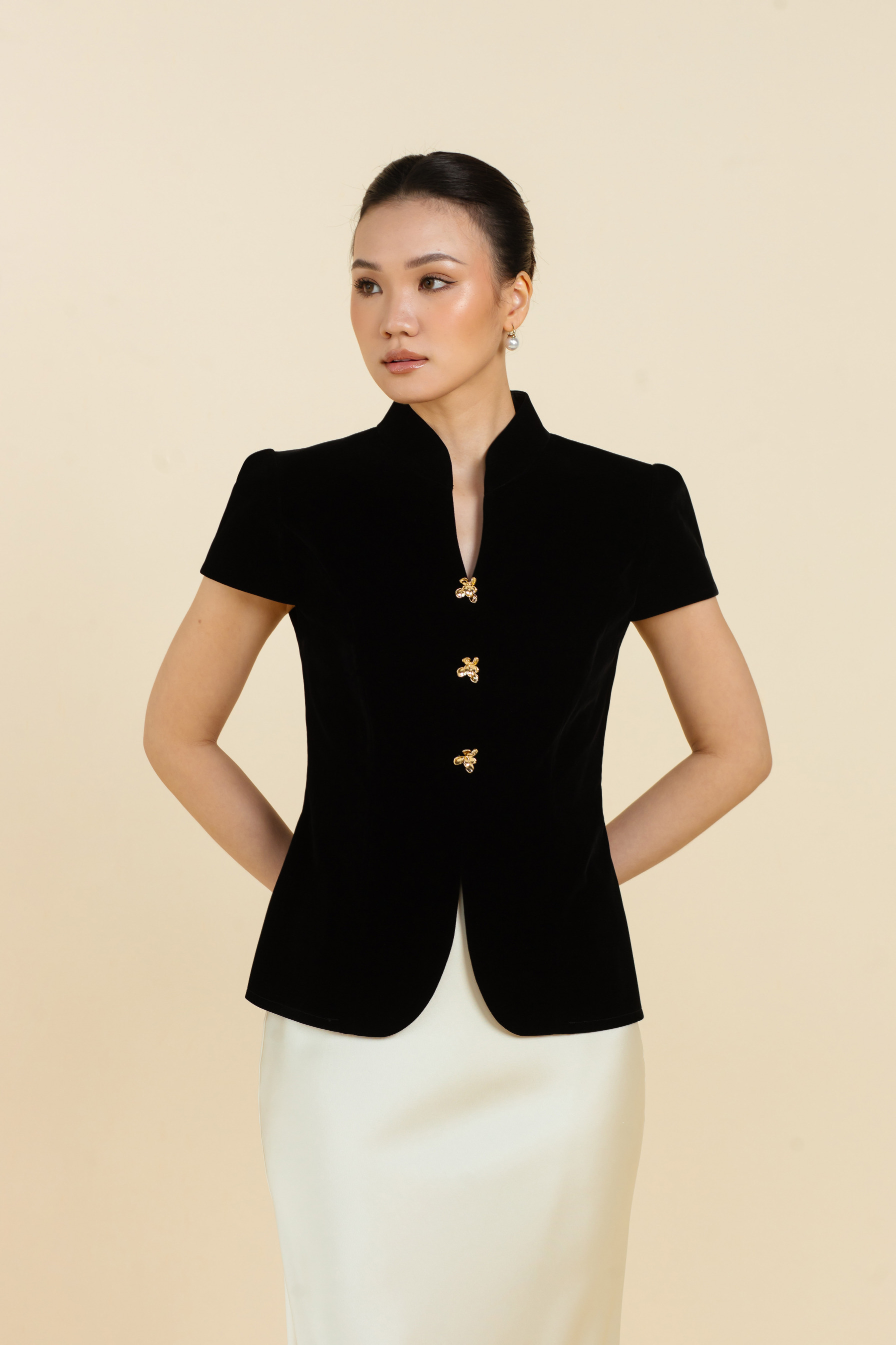 Long Jing Top In Black