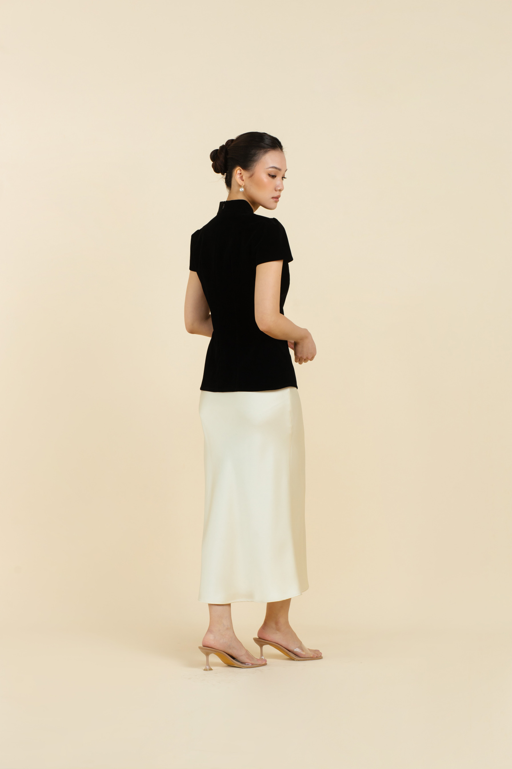 Long Jing Top In Black