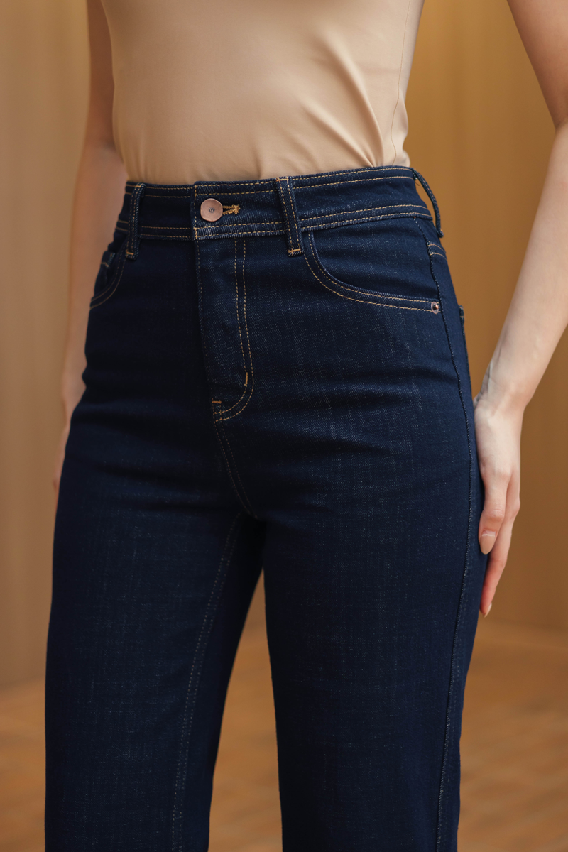 Studio Jeans in Dark Denim