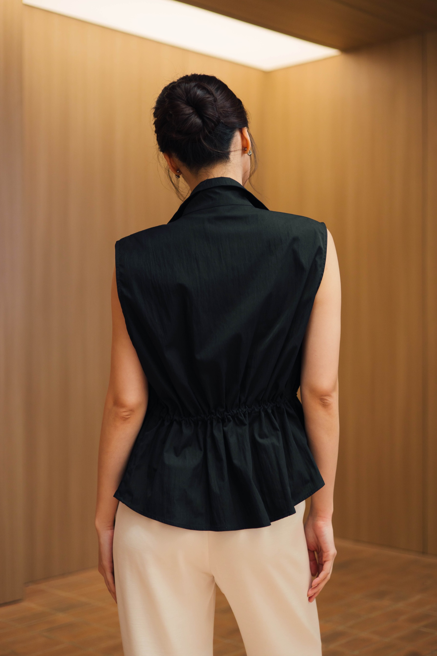 Margo Vest In Black