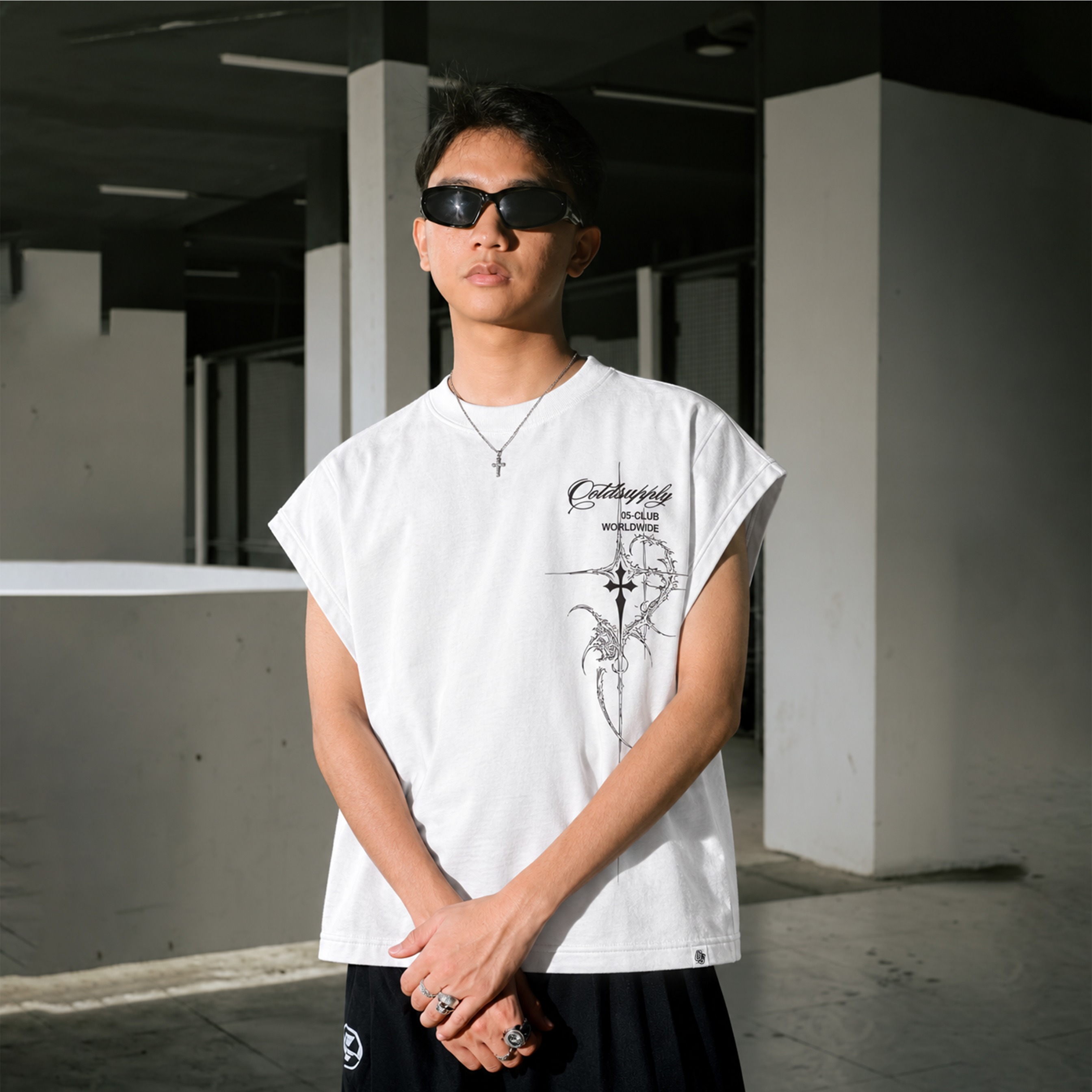 OOTDSUPPLY Oversize Boxy Tanktop Spire White | Sleeveles Boxy Tee | Singlet Unisex 20s | OS-OVZ-BX-TNK-003