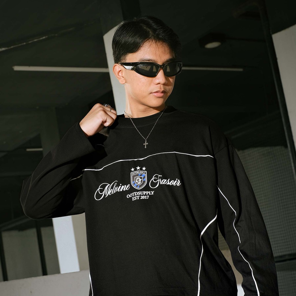 OOTDSUPPLY Longsleeve Boxy Cutline Melvine Black l Tshirt Boxyfit Panjang Unisex | Kaos Lengan Panjang Pria dan Wanita | LS-BX-CL-002