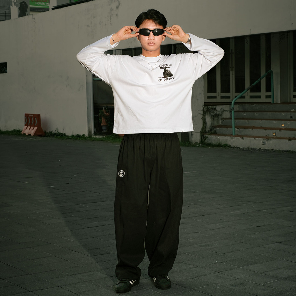OOTDSUPPLY Longsleeve Boxy 20s Stone White l Oversize T-Shirt Lengan Panjang l Kaos Panjang I Atasan Unisex | LS-BX-005