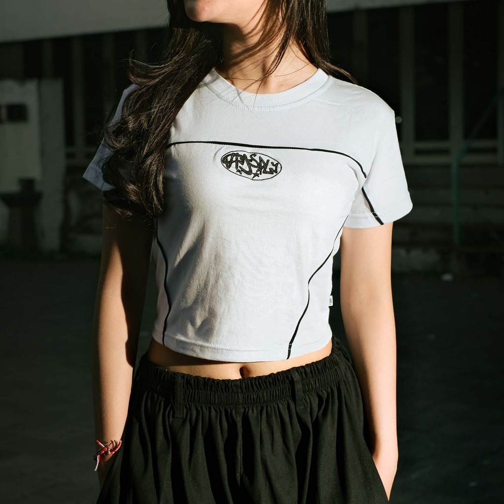 OOTDSUPPLY Croptee Fit Cutline Circle Embroidery Black & White l Tshirt Crop l Kaos Croptee | CSF-CL-CE