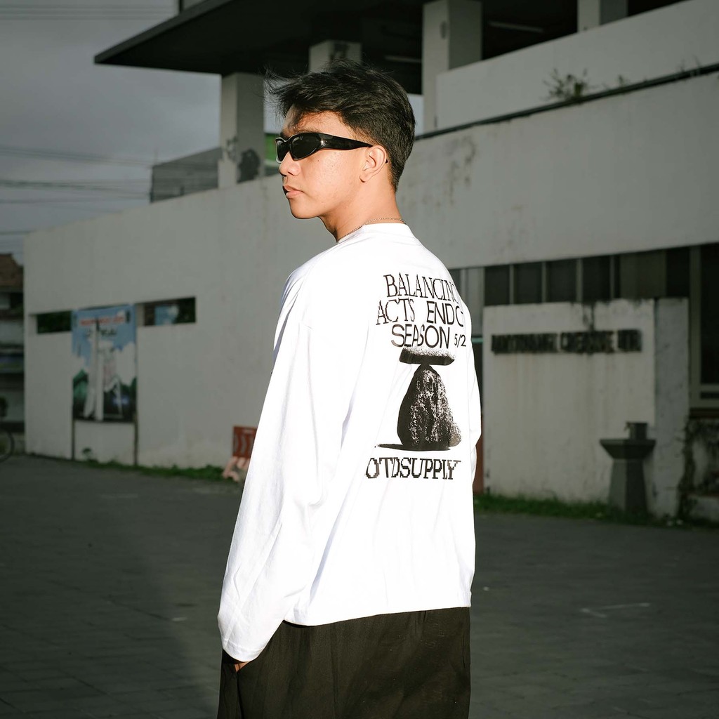 OOTDSUPPLY Longsleeve Boxy 20s Stone White l Oversize T-Shirt Lengan Panjang l Kaos Panjang I Atasan Unisex | LS-BX-005