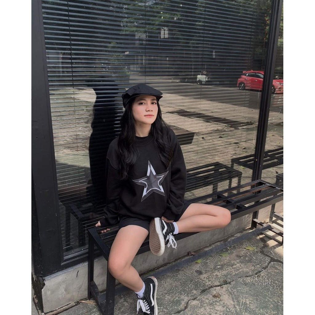 OOTDSUPPLY Crewneck Lyra Star Black & White | Sweater Pria & Wanita CN103
