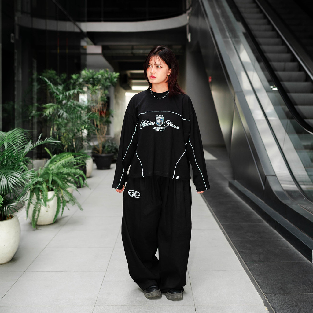 OOTDSUPPLY Longsleeve Boxy Cutline Melvine Black l Tshirt Boxyfit Panjang Unisex | Kaos Lengan Panjang Pria dan Wanita | LS-BX-CL-002