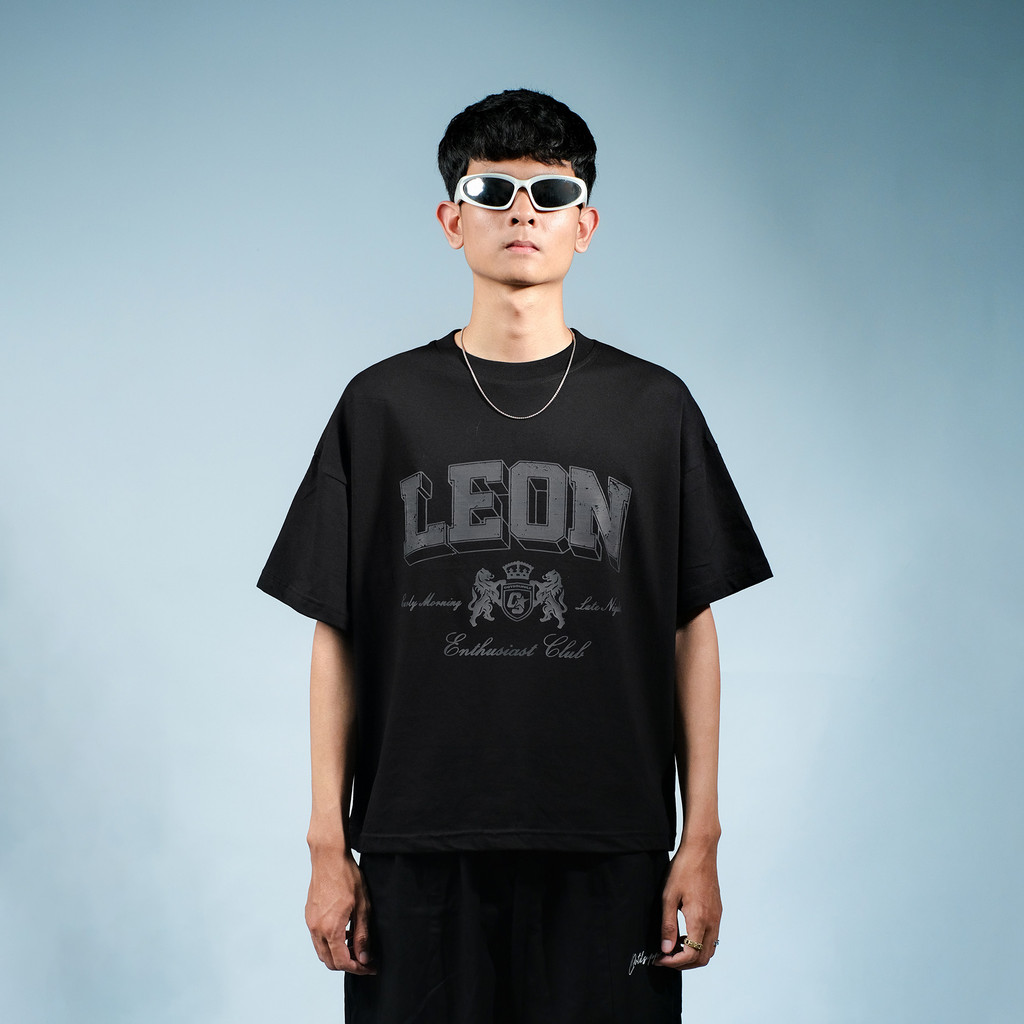 OOTDSUPPLY Boxy Fit Oversize Leon Black | 20s Boxy Series | Tshirt Boxyfit l Kaos Boxy OS-OVZ-BX-046
