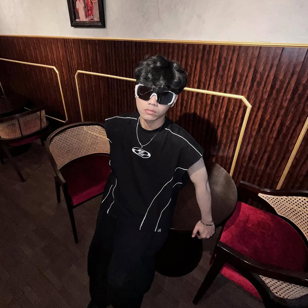 OOTDSUPPLY Oversize Boxy Sleeveless List Neocore Embroidery Black & White l Tshirt Oversize Singlet | Singlet Lekbong | OVZ-SINGLET-STITCH-NE