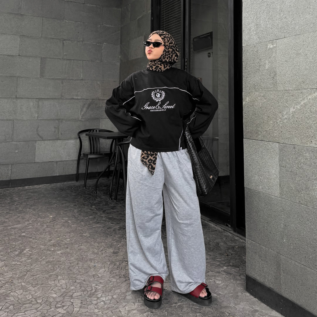 OOTDSUPPLY Longsleeve Boxy Cutline Grace & Sweet Embroidery Black l Tshirt Boxyfit Panjang Unisex | Kaos Lengan Panjang Pria dan Wanita | LS-BX-CL-GSE