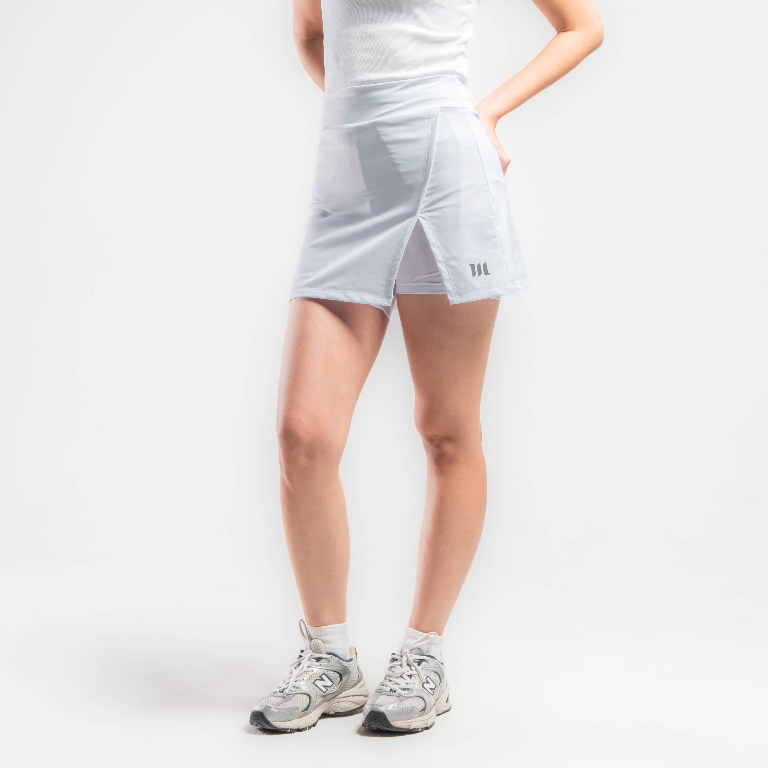 Welds. Court Skort – Rok Celana Sport Wanita – Skort Gym, Tenis, Badminton