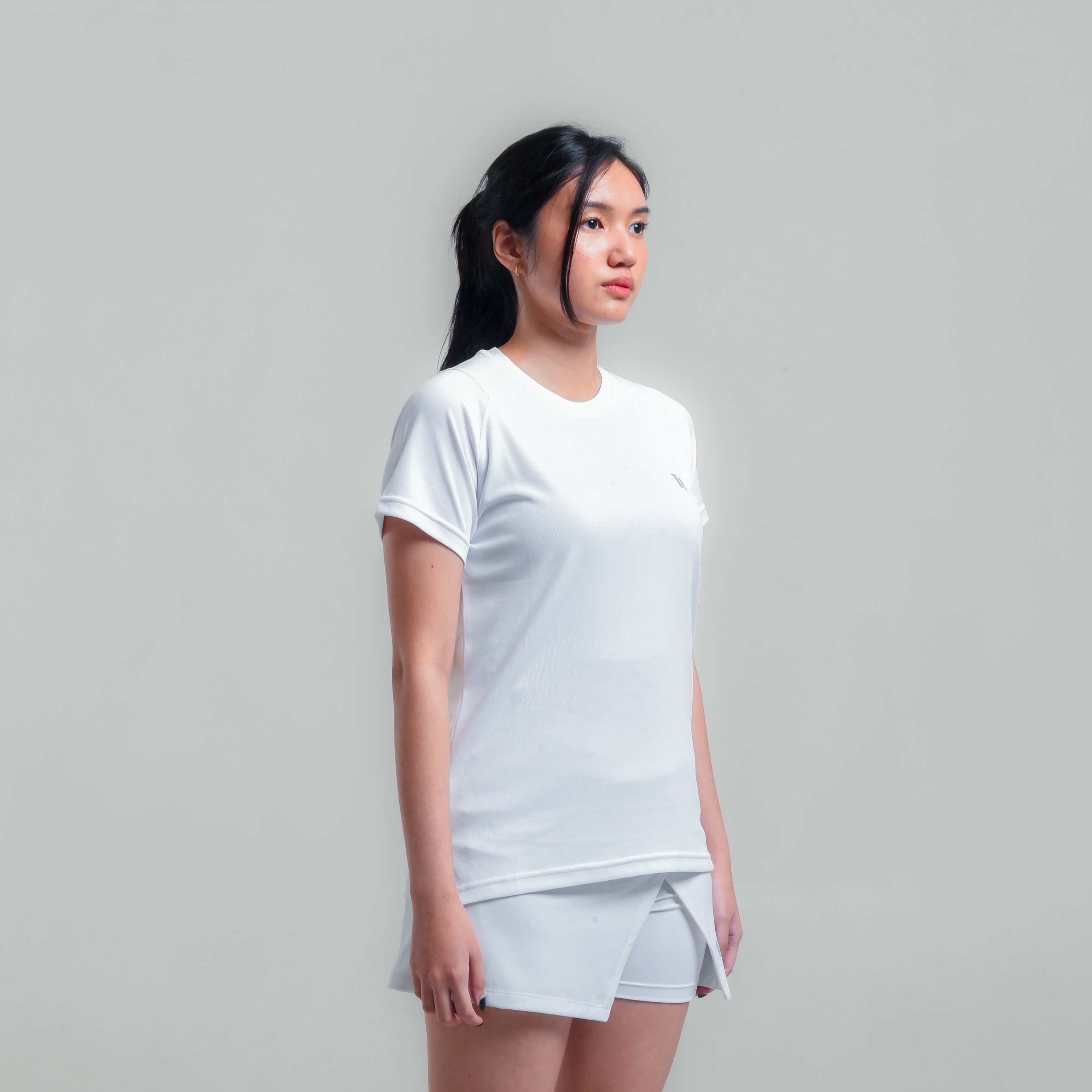 Welds Sports Woman Basic Tees - Kaos Olahraga Wanita