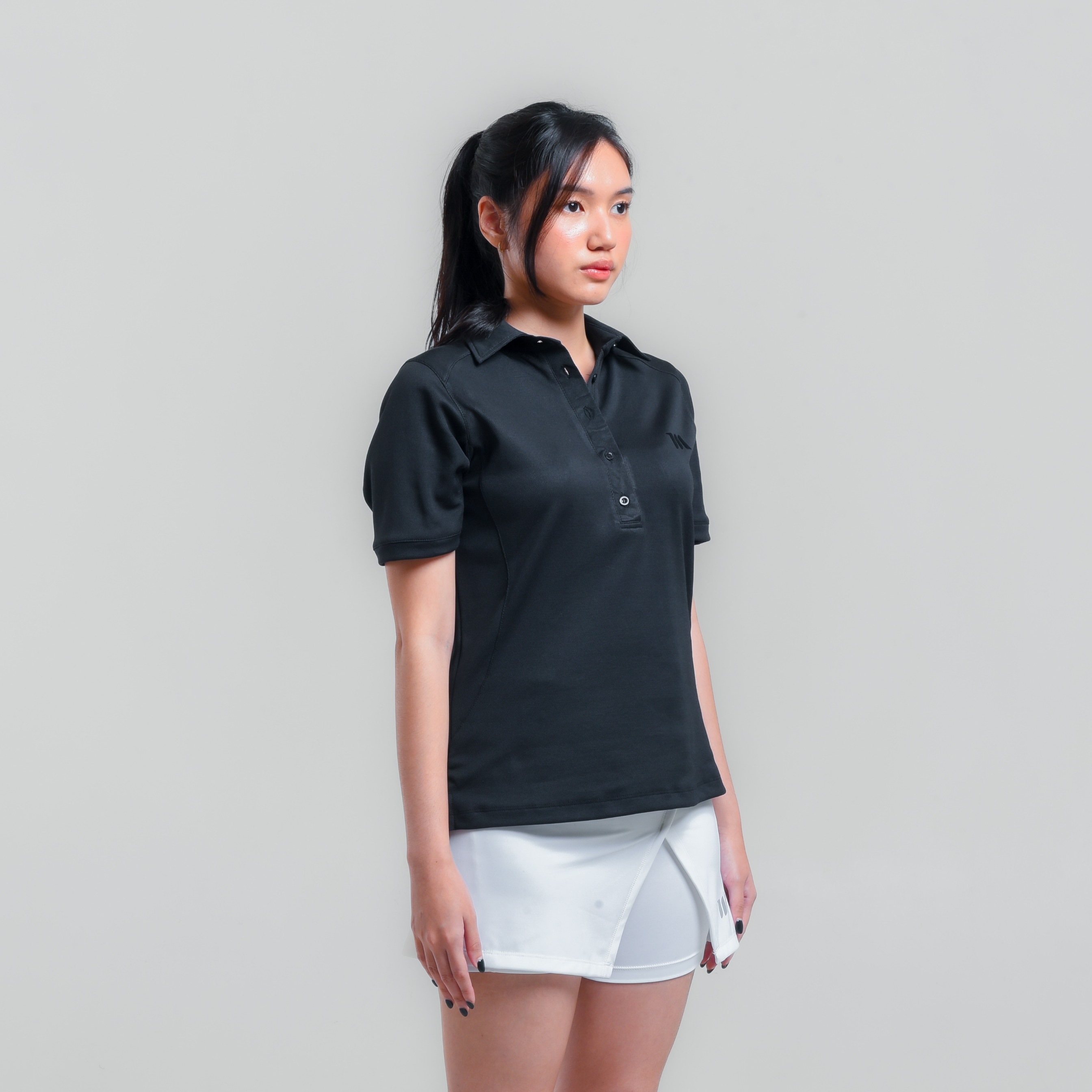 Welds. Polo Shirt Essentials Woman - Pakaian Olahraga Wanita